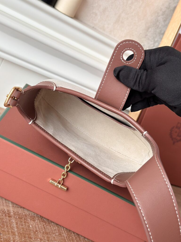 Loro Piana 诺悠翩雅 Bobbin 小号腋下包 全钢五金进口小牛皮单肩包 – Image 16 Loro Piana 诺悠翩雅 Bobbin 小号腋下包 全钢五金进口小牛皮单肩包 – Image 16