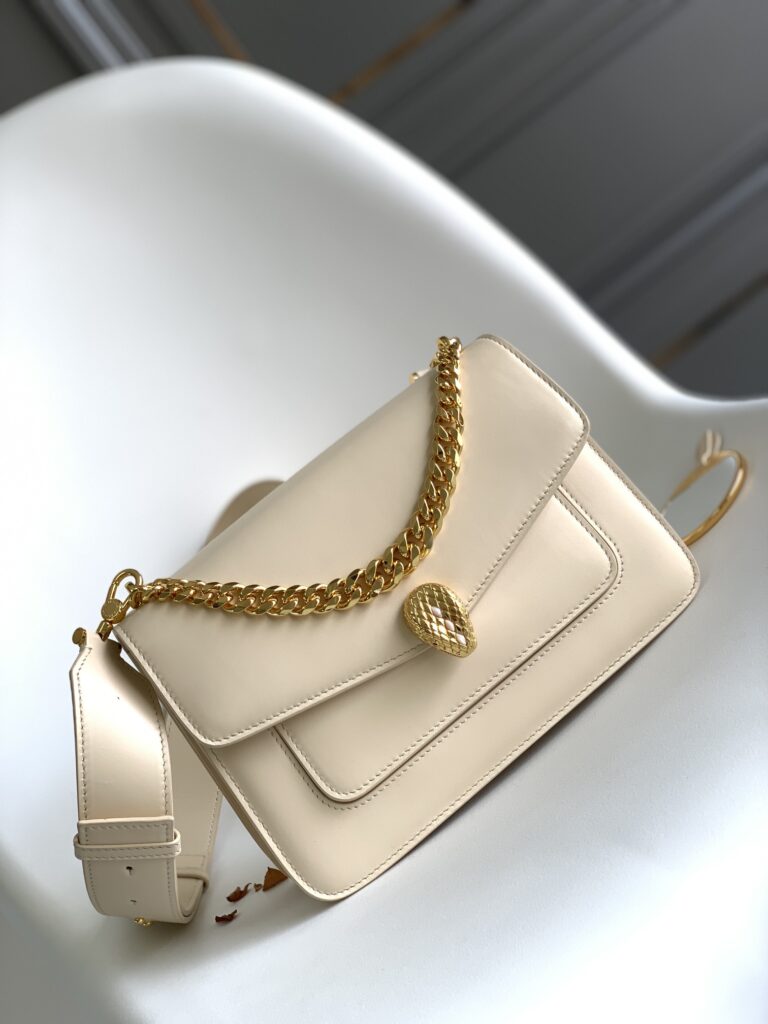 BVLGARI 宝格丽 Serpenti Forever 蛇头包小羊皮单肩斜挎包女包 4色25cm 粗链条琴谱包 – Image 12 BVLGARI 宝格丽 Serpenti Forever 蛇头包小羊皮单肩斜挎包女包 4色25cm 粗链条琴谱包 – Image 12