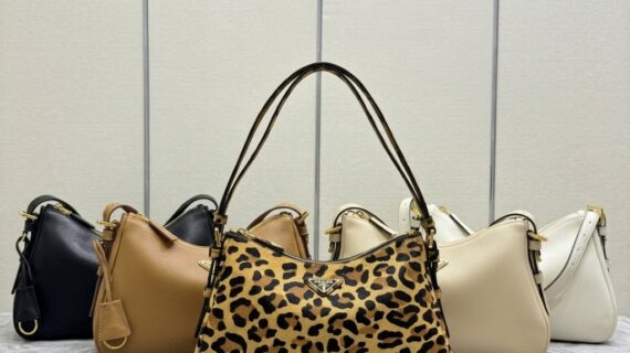 Prada 普拉达 Aimee 小号皮革Hobo腋下包31cm 5种颜色单肩包 1BC229 Prada 普拉达 Aimee 小号皮革Hobo腋下包31cm 5种颜色单肩包 1BC229
