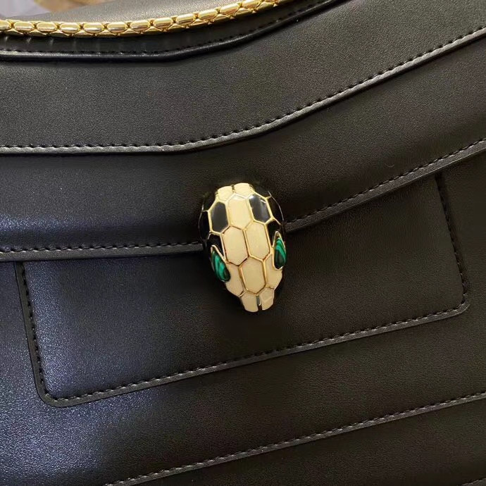 BVLGARI 宝格丽 大号28cm 牛皮单肩斜挎包 4色可选 – Image 5 BVLGARI 宝格丽 大号28cm 牛皮单肩斜挎包 4色可选 – Image 5