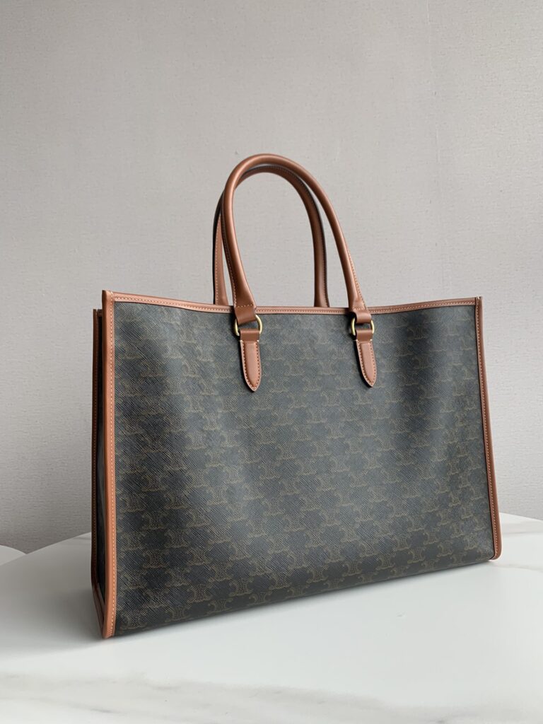 赛琳 CELINE 标志印花牛皮横款手提包43cm 黄褐色凯旋门 Canvas 托特包 TRIOMPHE – Image 5 赛琳 CELINE 标志印花牛皮横款手提包43cm 黄褐色凯旋门 Canvas 托特包 TRIOMPHE – Image 5