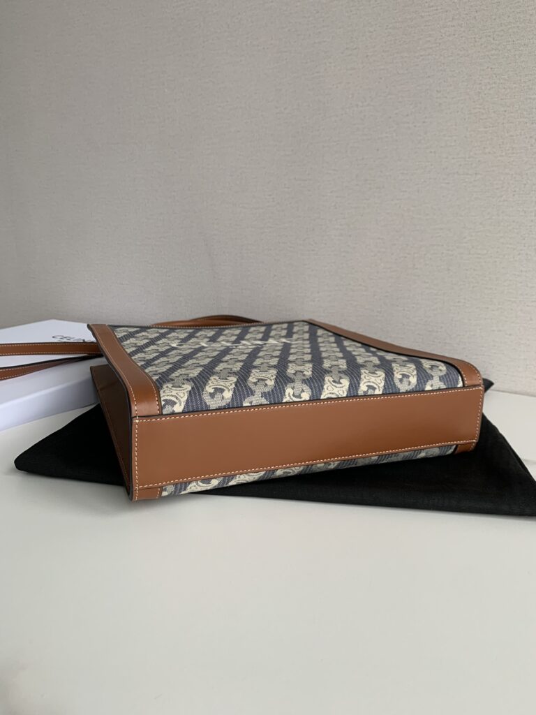 Celine 赛琳 凯旋门提花刺绣琴谱包 Vertical Cabas 小号迷你托特包 – Image 6 Celine 赛琳 凯旋门提花刺绣琴谱包 Vertical Cabas 小号迷你托特包 – Image 6