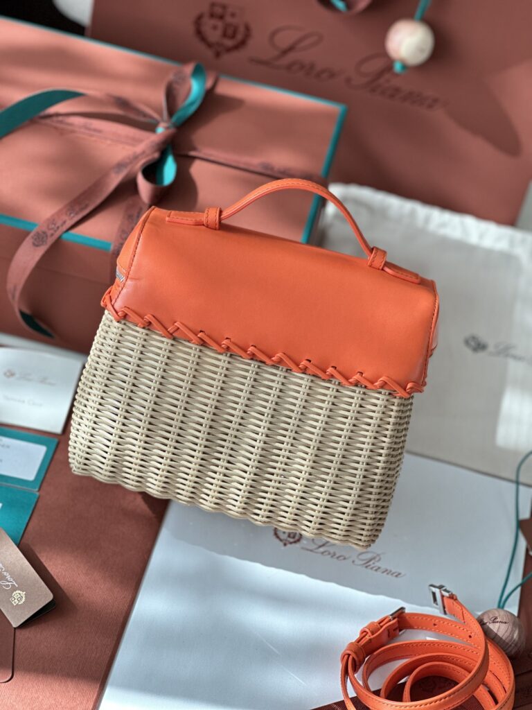 诺悠翩雅 Loro Piana Extrapocket竹编包 手工野餐篮 多色可选 – Image 4 诺悠翩雅 Loro Piana Extrapocket竹编包 手工野餐篮 多色可选 – Image 4