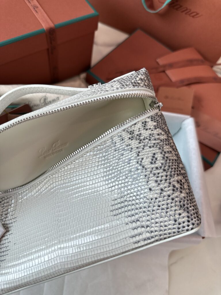 Loro Piana 诺悠翩雅 Extra Pocket L19 喜马拉雅蜥蜴皮手袋 饭盒包 – Image 8 Loro Piana 诺悠翩雅 Extra Pocket L19 喜马拉雅蜥蜴皮手袋 饭盒包 – Image 8