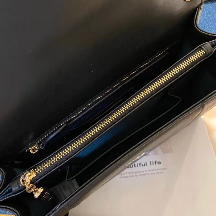 BVLGARI 宝格丽 大号28cm 牛皮单肩斜挎包 4色可选 – Image 8 BVLGARI 宝格丽 大号28cm 牛皮单肩斜挎包 4色可选 – Image 8