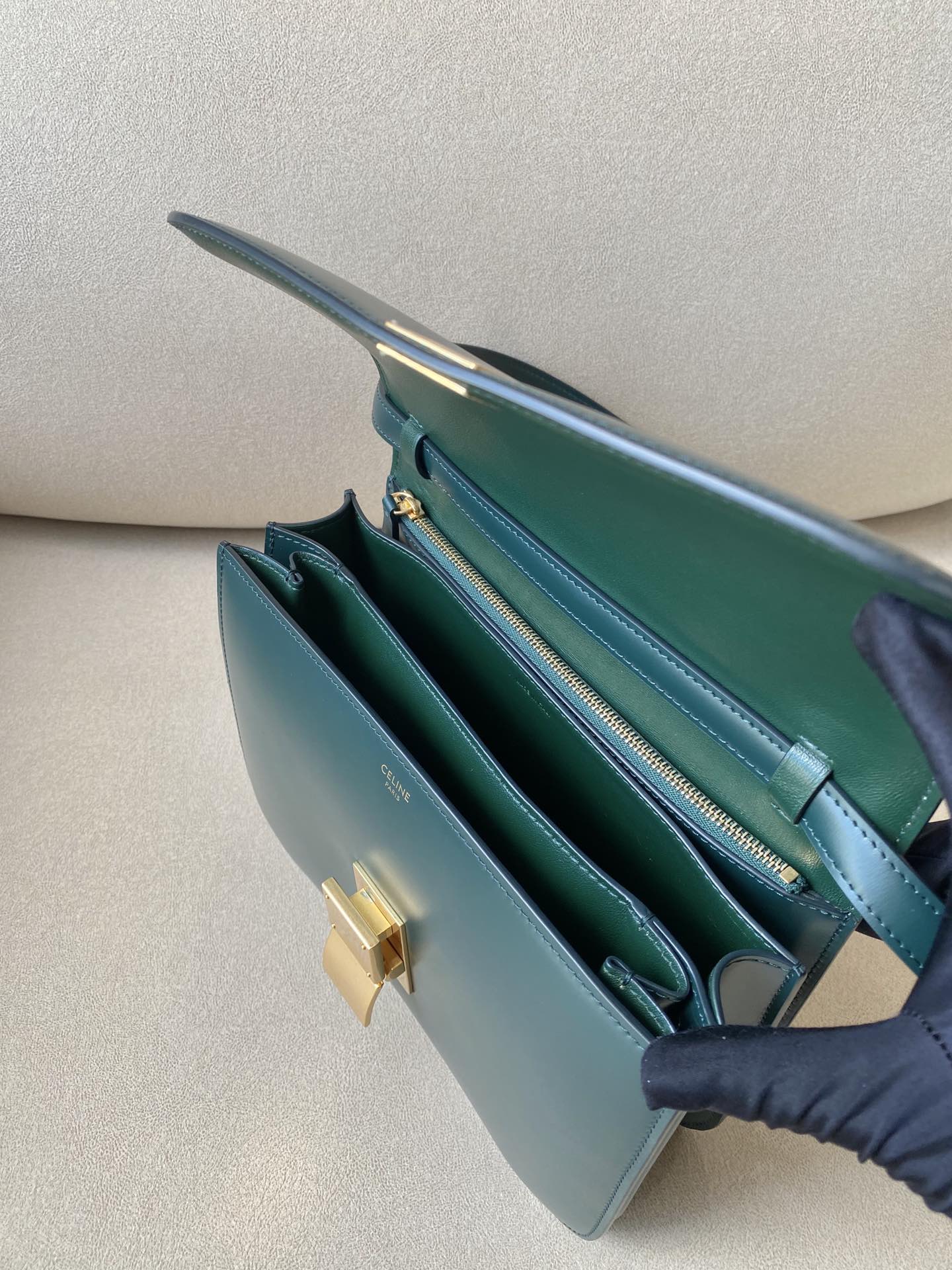 Celine 赛琳中号豆腐包 24cm Classic Box 细横纹小牛皮单肩斜挎包 6色可选 – Image 2 Celine 赛琳中号豆腐包 24cm Classic Box 细横纹小牛皮单肩斜挎包 6色可选 – Image 2