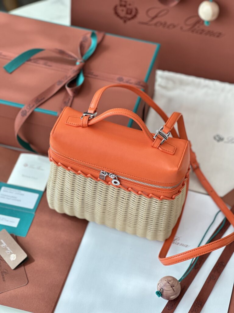 诺悠翩雅 Loro Piana Extrapocket竹编包 手工野餐篮 多色可选 – Image 5 诺悠翩雅 Loro Piana Extrapocket竹编包 手工野餐篮 多色可选 – Image 5