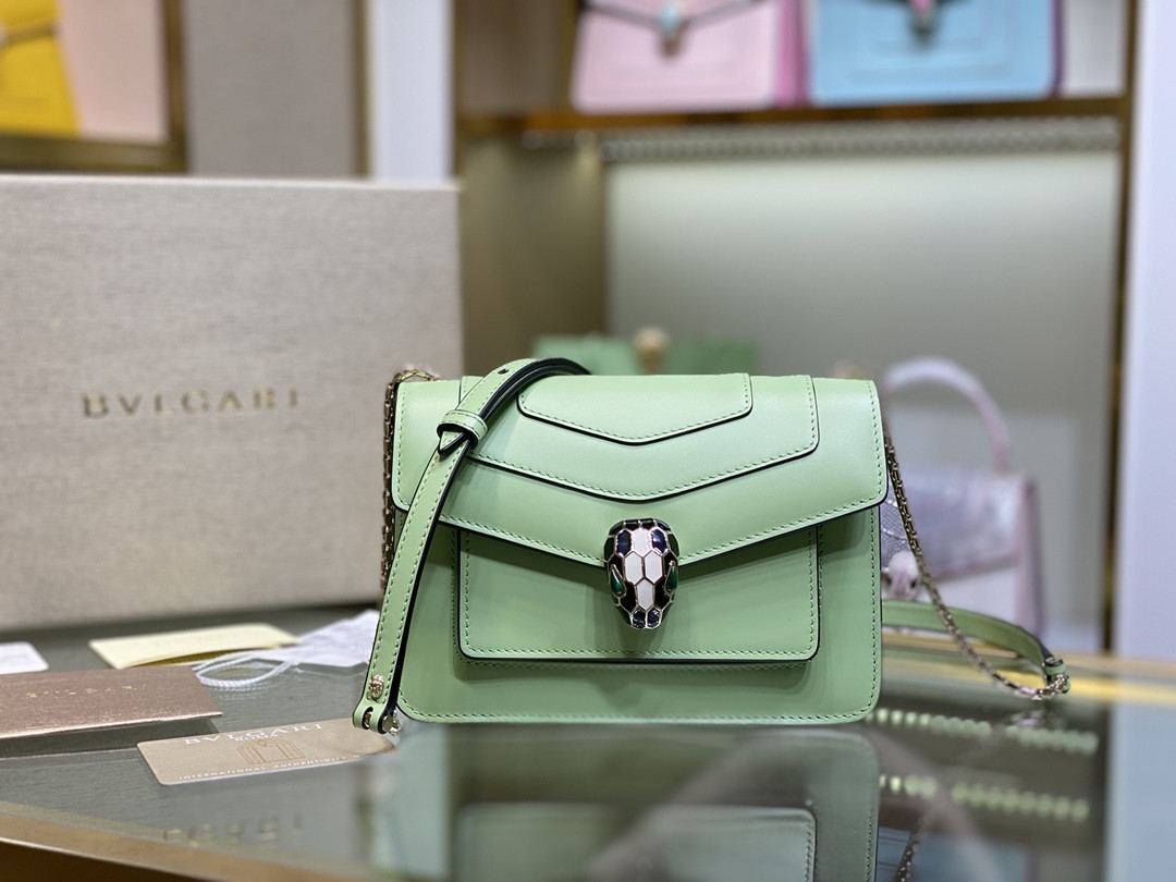 BVLGARI 宝格丽 Serpenti Forever 经典蛇头包 雏菊花托帕石色小牛皮单肩斜挎包19cm – Image 4 BVLGARI 宝格丽 Serpenti Forever 经典蛇头包 雏菊花托帕石色小牛皮单肩斜挎包19cm – Image 4