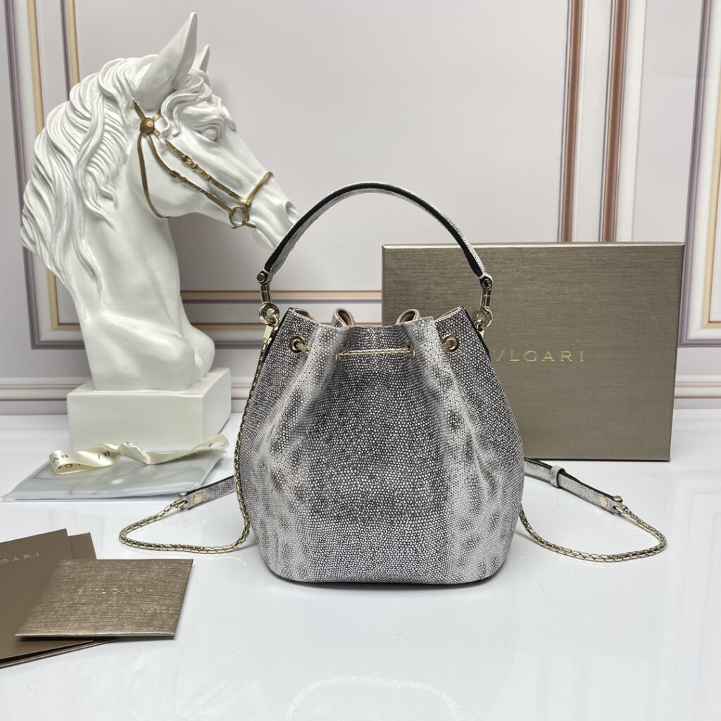 BVLGARI 宝格丽 经典蛇头包 限量水桶包 真皮单肩斜挎包7色 – Image 18 BVLGARI 宝格丽 经典蛇头包 限量水桶包 真皮单肩斜挎包7色 – Image 18